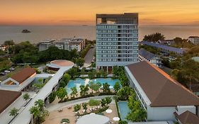Mercure Rayong Lomtalay Villas & Resort